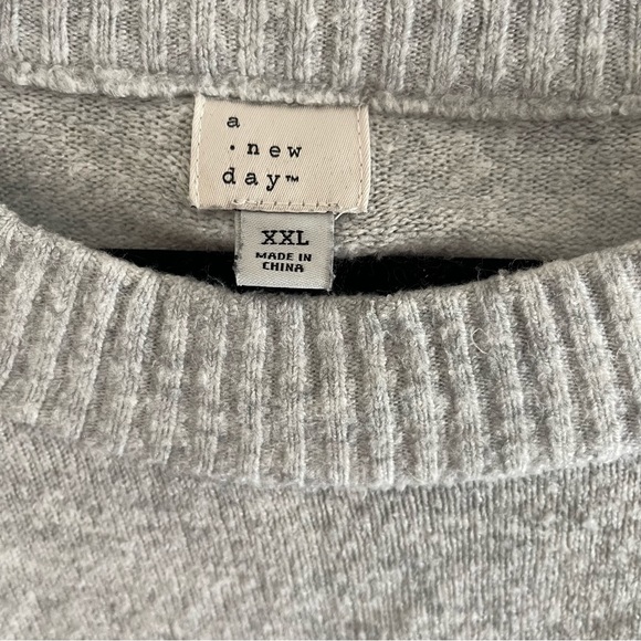 Oversized gray sweater - Picture 3 of 4